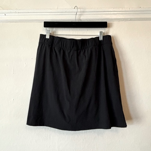 Sporty Skirt w/ Built-In Shorts - Picture 2 of 2